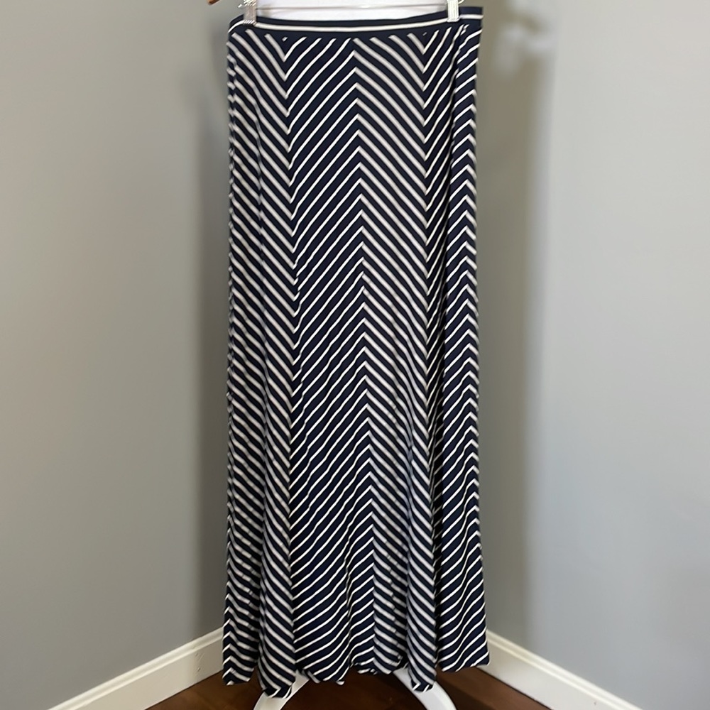 ANN TAYLOR MAXI SKIRT - Picture 3 of 6
